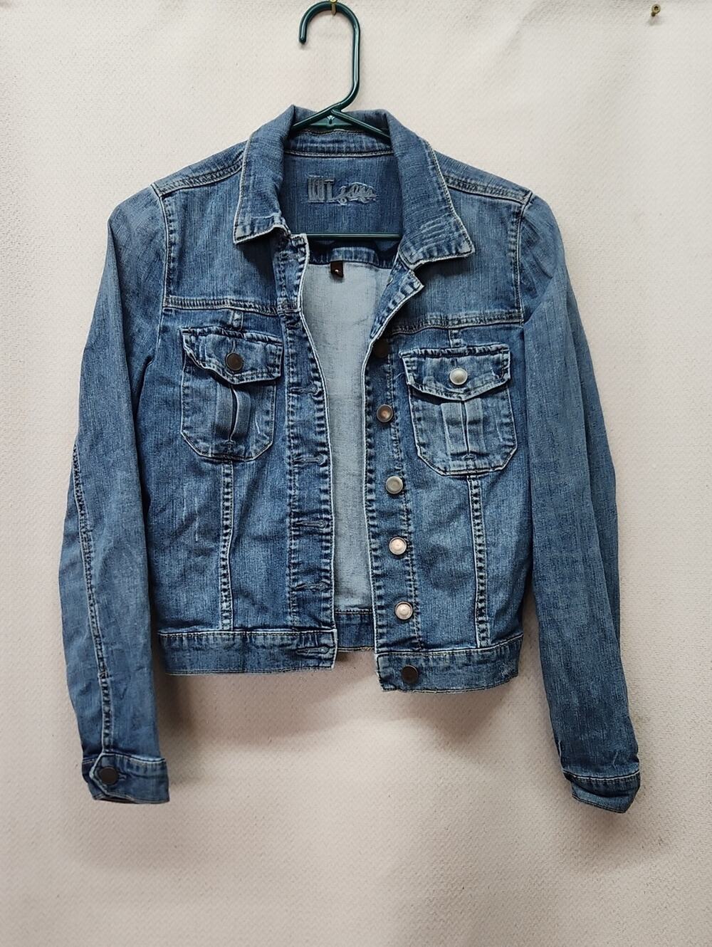 Kut from the Kloth Medium Blue Denim Jacket
